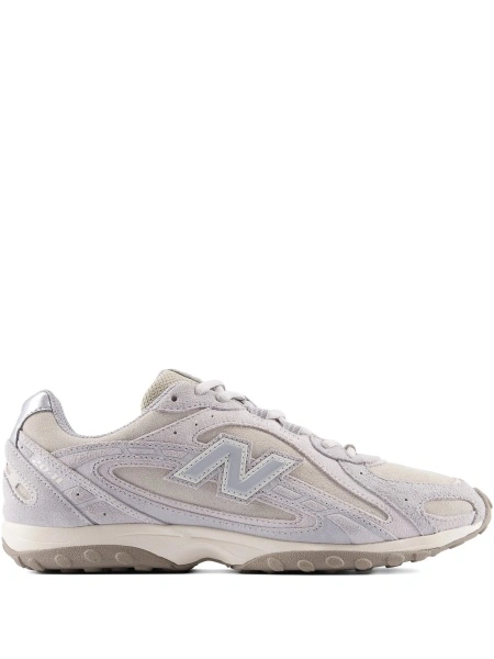 Sneakers New Balance neutri din plasa si piele intoarsa