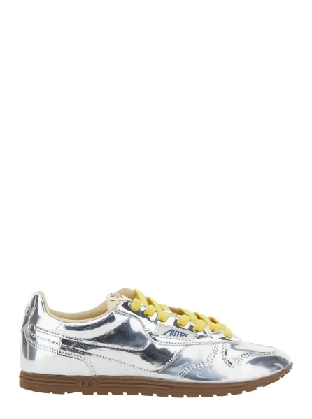 Sneakers 'Windspin Low' Silver Colored Sneaker with Logo on the Side in Shiny Fabric Woman