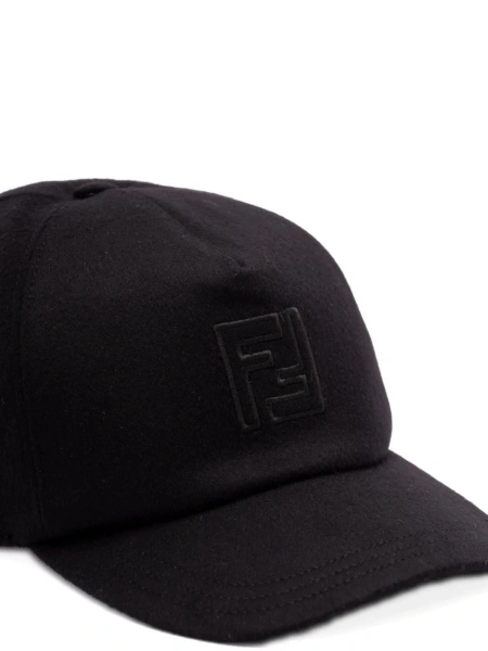 Basca Fendi neagra