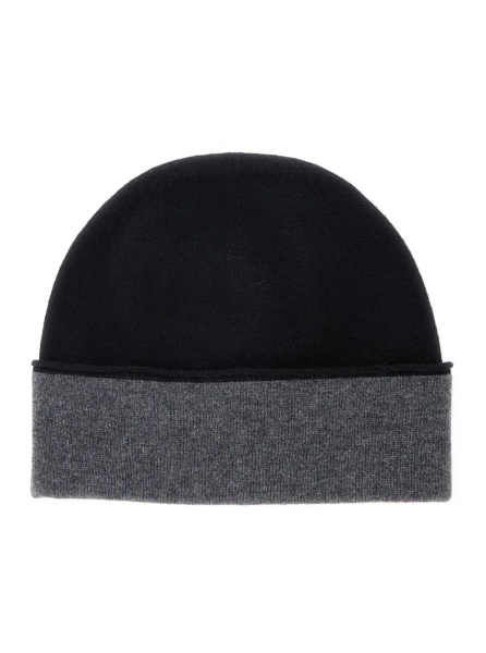 Caciula Double-layered beanie in 100% virgin wool and black unisex color