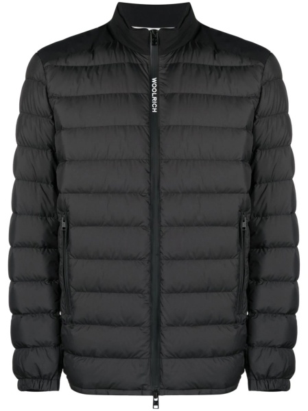 Geaca de iarna Woolrich neagra din polyester