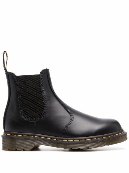 Incaltaminte Dr. Martens neagra din material textil si piele