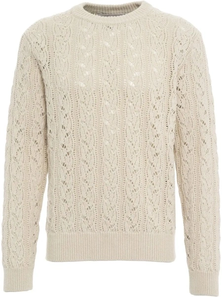Pulover Sweater with cable knit pattern