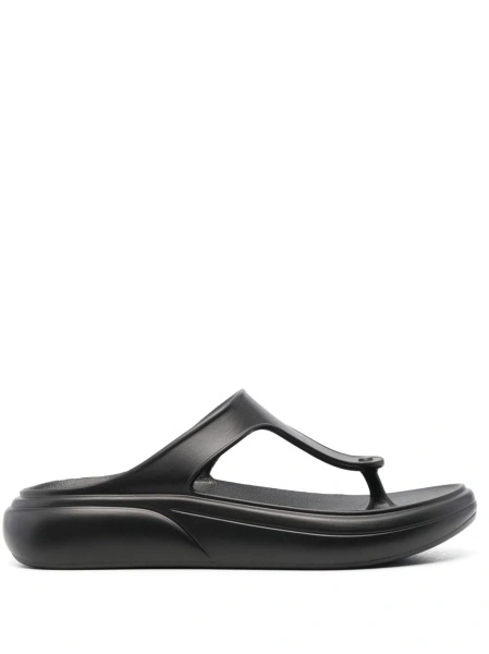 Slapi Stuart Weitzman negri din cauciuc