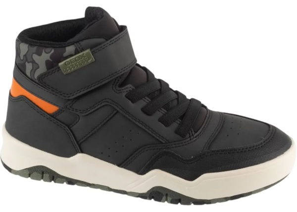 Sneakers J Perth Boy
