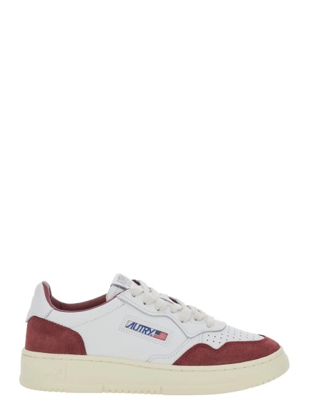 Sneakers 'Medalist' White Low Top Sneakers with Logo Patch on the Tongue in Suede for Women