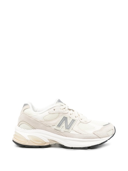 Sneakers New Balance neutri din material textil si piele intoarsa