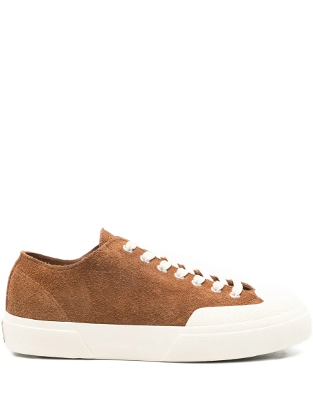 Sneakers & Slip-On