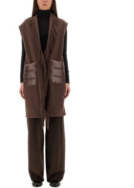 Vesta Resort Sleeve Made Of Warmy And Ultralight Nylon