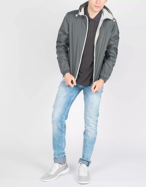 Bomber 4431760