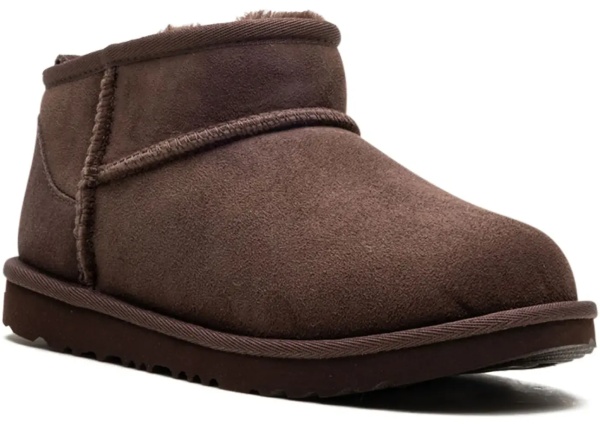 Boot "Classic Ultra Mini"