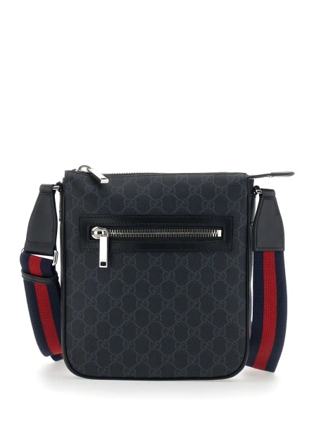 Geanta de umar Gucci neagra din canvas GG