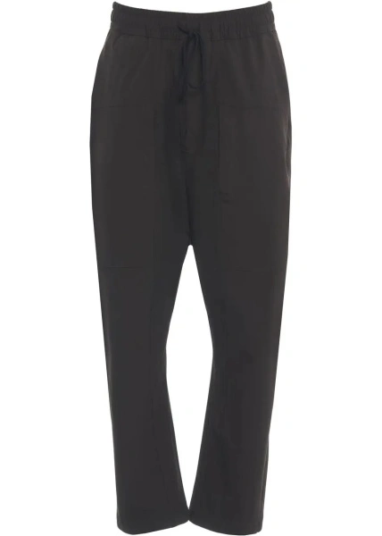 Pantaloni Pants with patch pockets