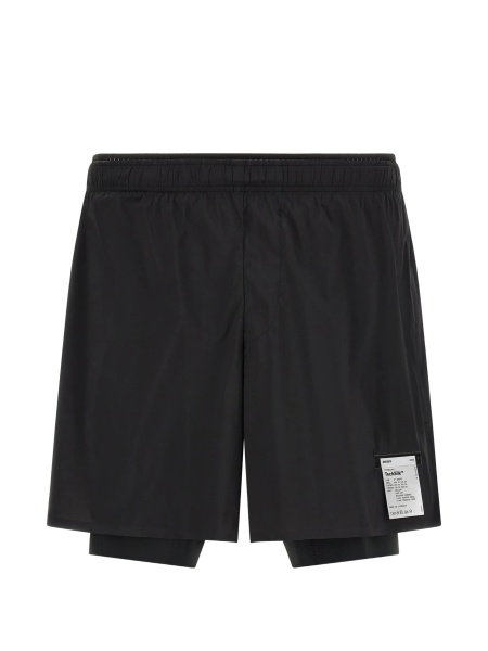 Pantaloni scurti Satisfy negri