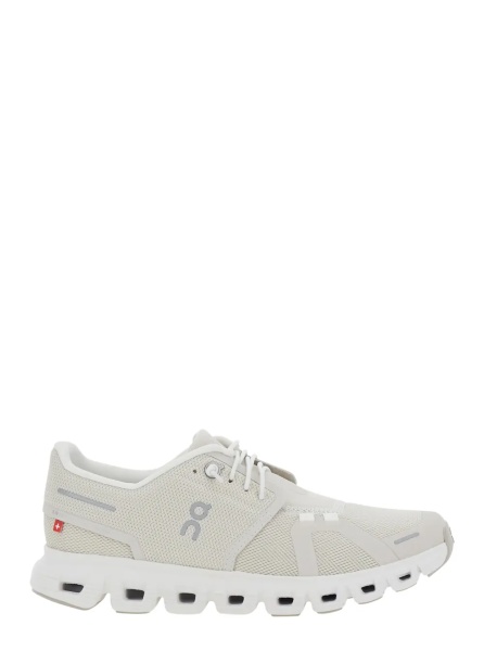 Sneakers 'Cloud 6' White Sneakers with mesh details and logo print on the side in Tech Fabric for women