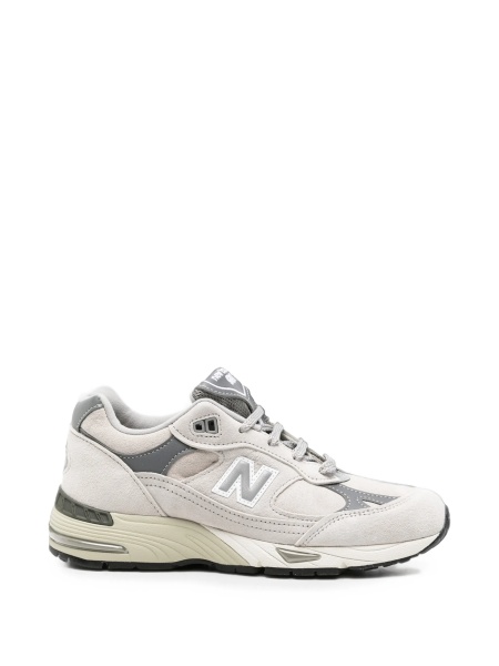 Sneakers New Balance gri din piele intoarsa