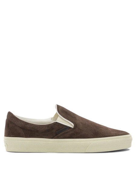 Sneakers & Slip-On