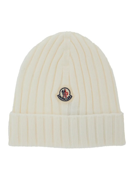 Caciula White Ribbed Knit Beanie with Logo Patch on the Front in Wool Baby