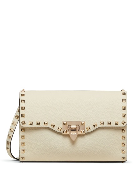 Geanta tip postas Valentino Garavani Rockstud alba din piele si metal