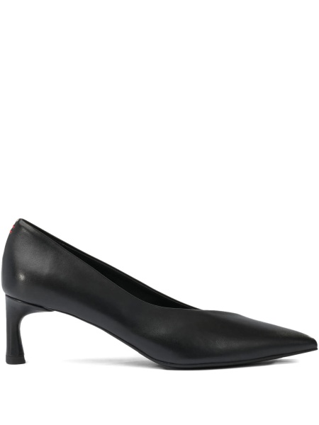 Heeled shoes