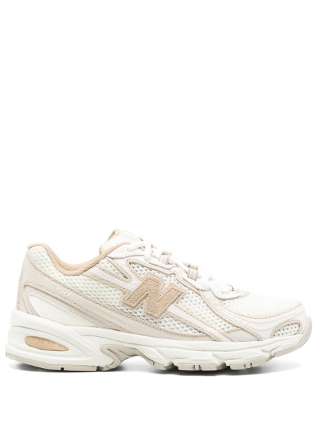 Sneakers New Balance neutri din piele intoarsa si material textil