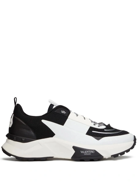 Sneakers Valentino Garavani Rockstud negri din vascoza si piele