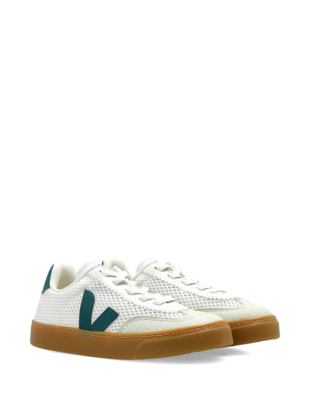 Sneakers VEJA albi din poliester reciclat