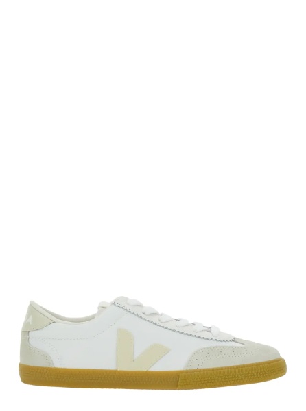 Sneakers 'Volley' White Low Top Sneakers with Patch Logo on the Side and Logo Lettering on the Rear in Canvas Unisex