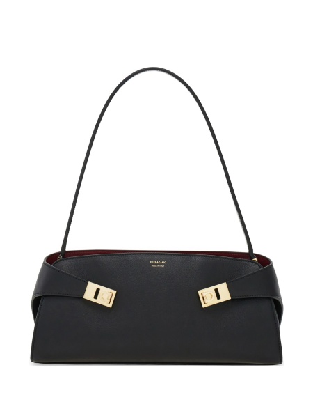 Geanta de umar Ferragamo neagra din piele