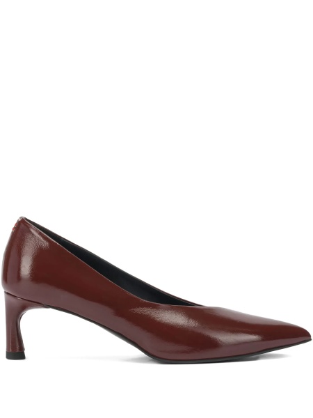 Heeled shoes