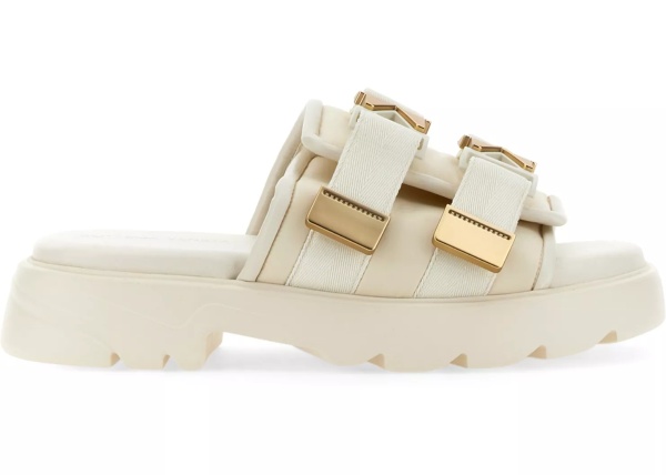 Sandal Flash