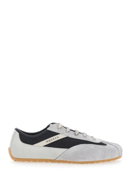 Sneakers 'Boxe' Gray low top sneakers with Bicolor Details and Logo Lettering on the Side in Suede for Men