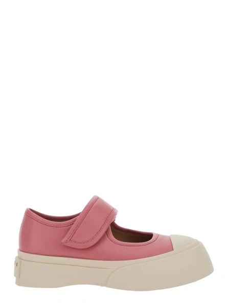 Sneakers 'Mary Jane' Pink Sandals with Touch-Strap Closure and Logo Patch on the Rear in Leather Woman