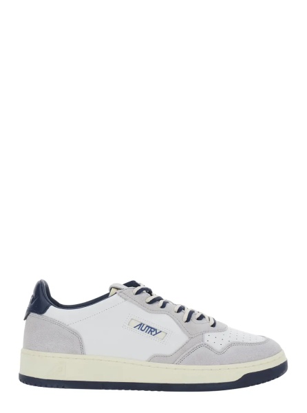 Sneakers 'Medalist' Grey Low Top Sneakers with Logo Patch on the Tongue in Suede for Men