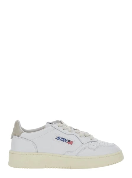 Sneakers 'Medalist' White Low Top Sneakers with Logo Patch on the Tongue in Leather for Women