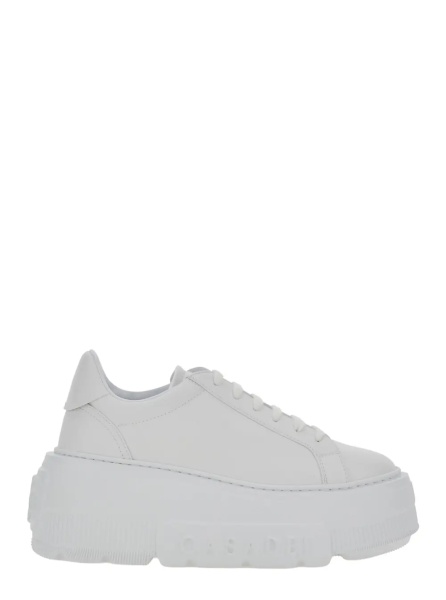 Sneakers 'Nexus' White Sneakers with platform and logo lettering on the side in leather for women