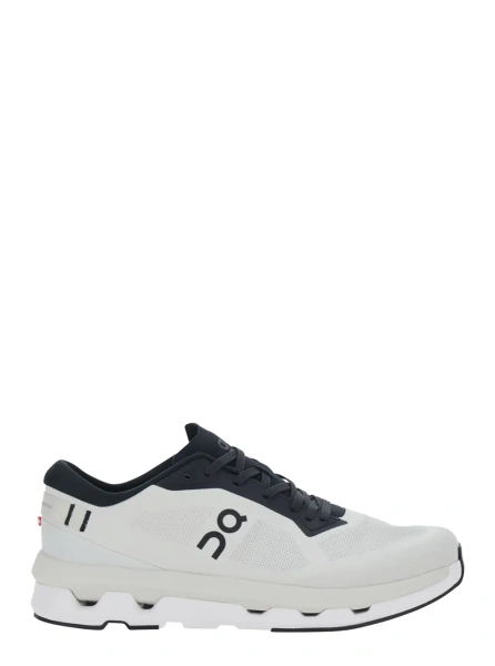 Sneakers On albi din material textil 'Cloudzone'