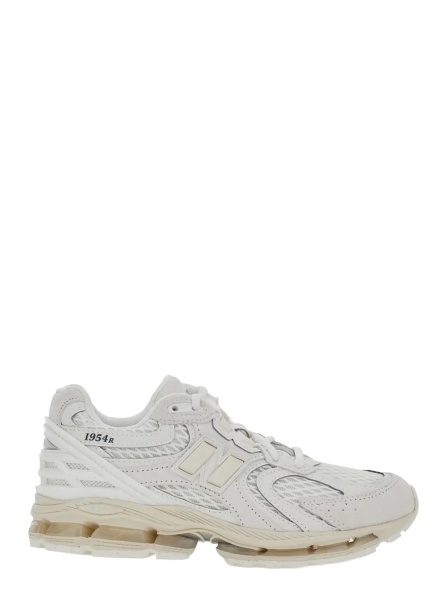Sneakers 'U1954' White Low Top Sneakers with Logo Patch on the Side and Perforated Design in Leather and Fabric Unisex
