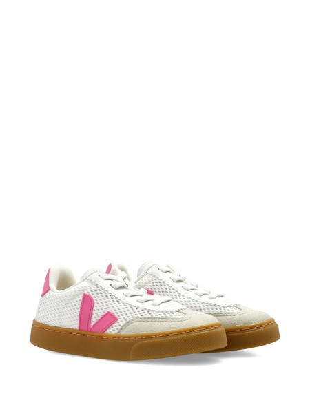 Sneakers VEJA albi din poliester reciclat