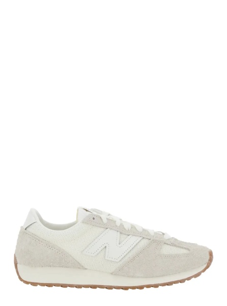 Sneakers White Low Top Sneakers with Logo Patch in Suede Unisex