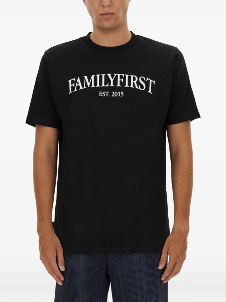 Tricou Family First negru din bumbac