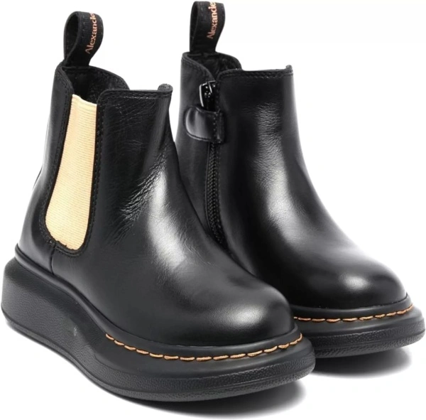 Ghete Ankle Boot With Contrasting Elastic On The Side