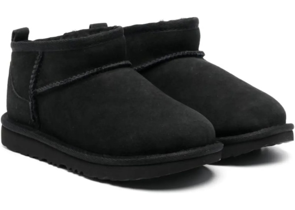 Ghete Boot "Classic Ultra Mini"