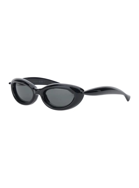 Ochelari Black Sunglasses with Cat Eye Design and Thick Frame in Plastic for Women