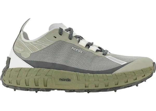 Sneakers 001A sneakers