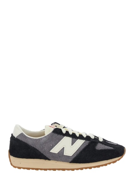 Sneakers Black Low Top Sneakers with Logo Patch in Suede Unisex