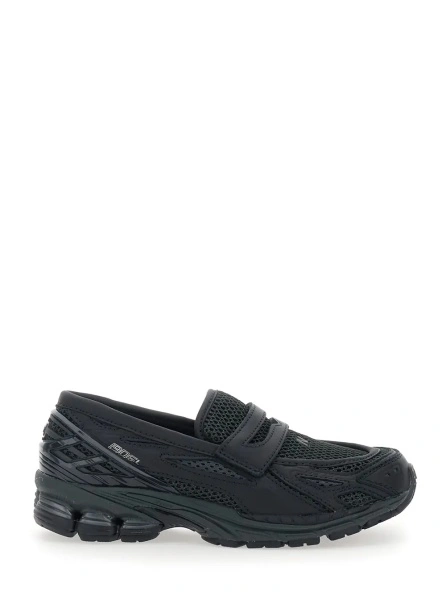 Sneakers New Balance negri din piele