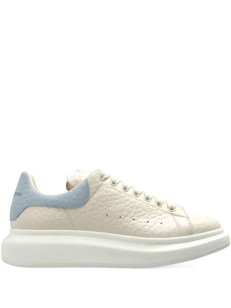 Sneakers & Slip-On