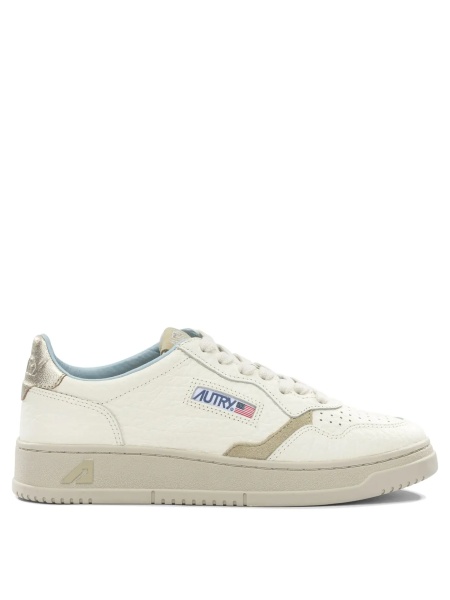 Sneakers & Slip-On