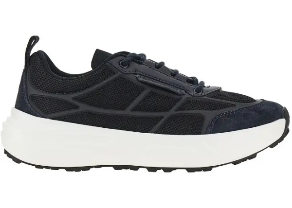 Sneakers Travel Essential mesh sneakers